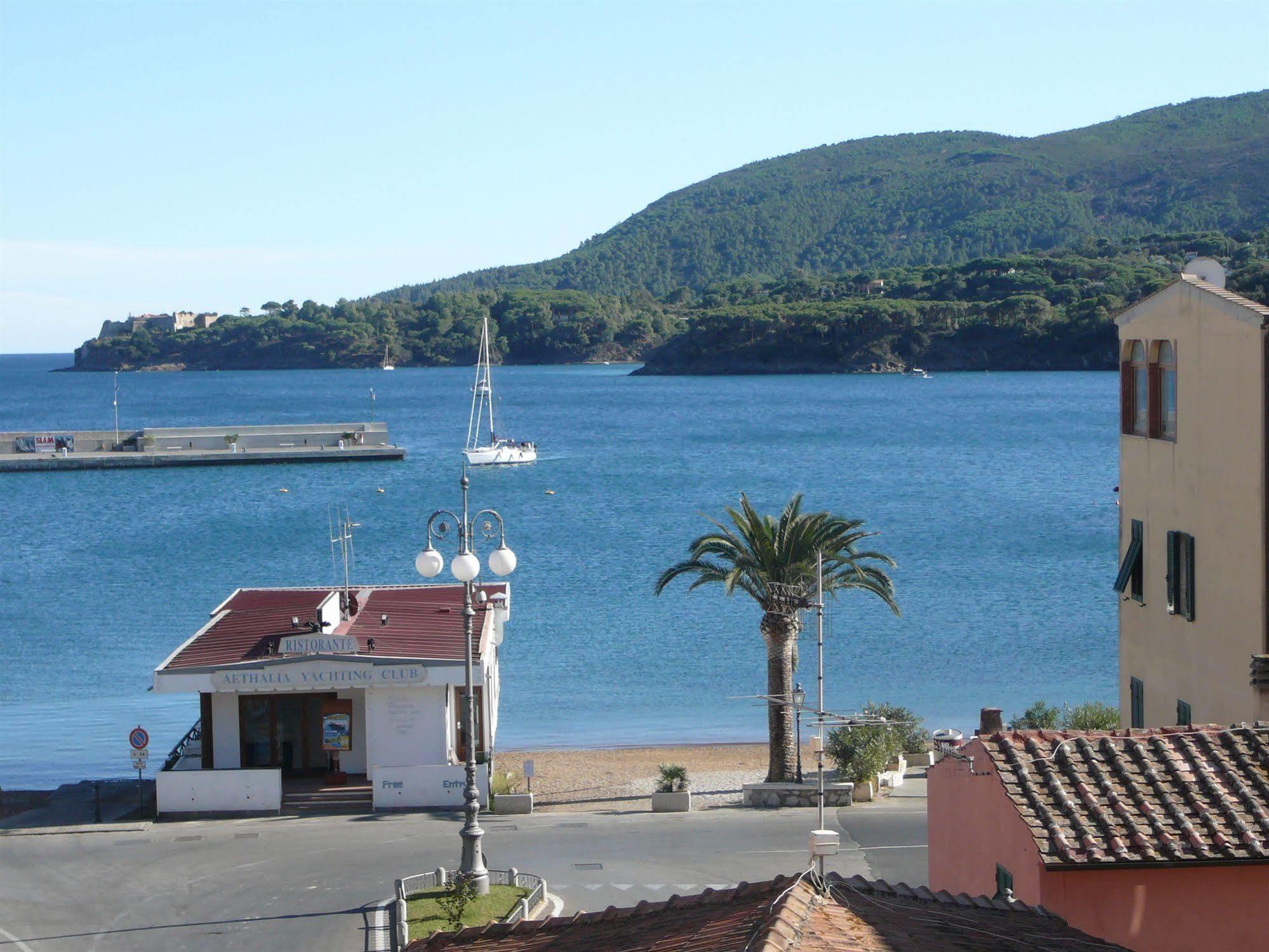 Affittacamere Vista Mare Porto Azzurro Dış mekan fotoğraf