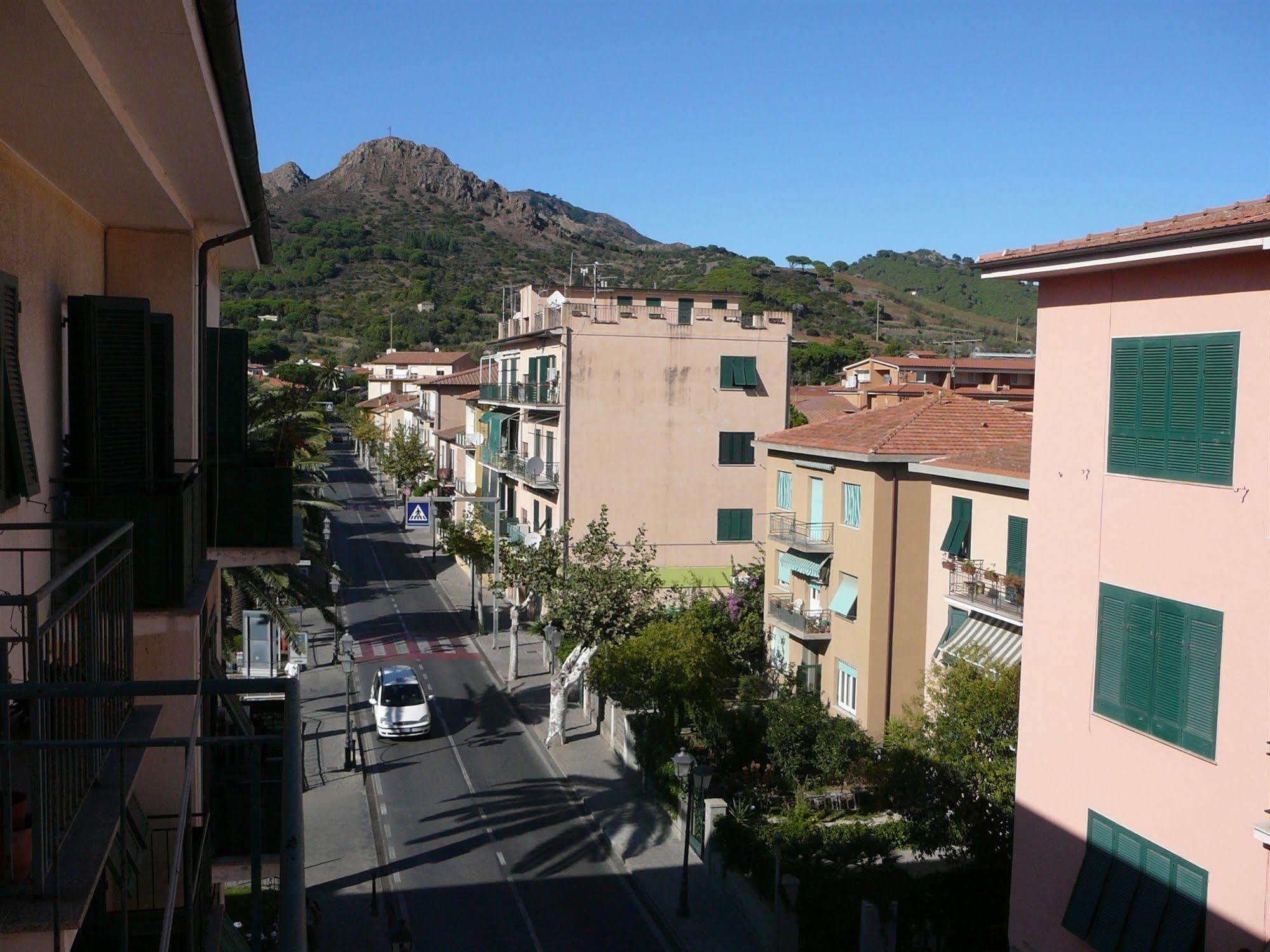 Affittacamere Vista Mare Porto Azzurro Dış mekan fotoğraf