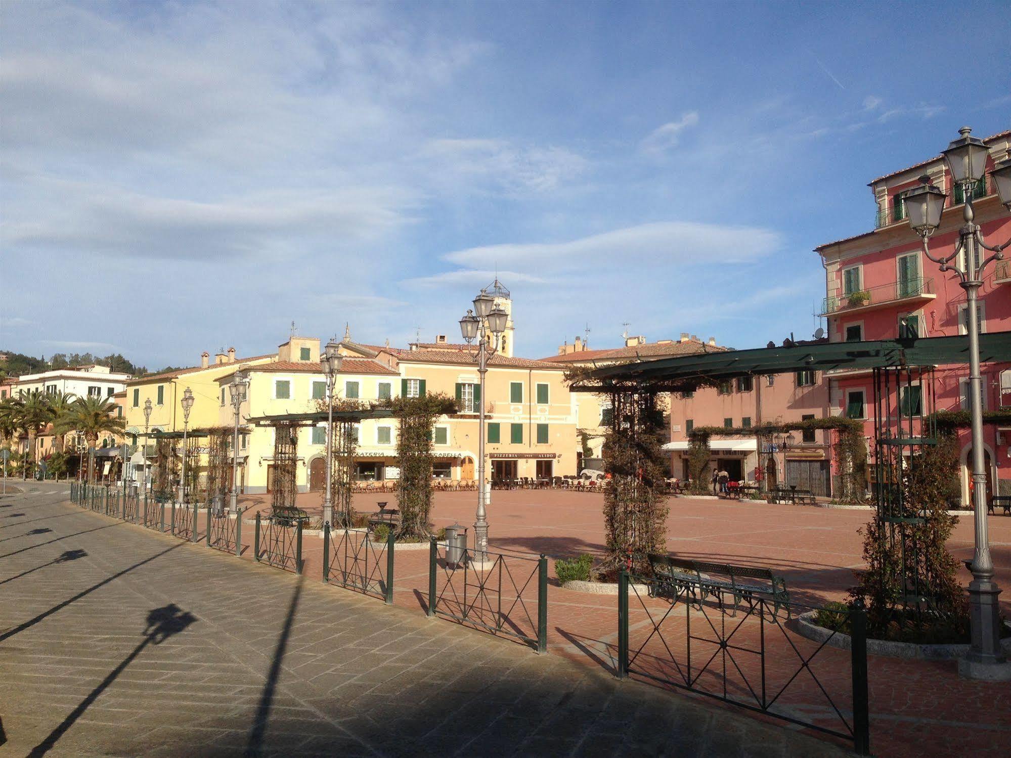 Affittacamere Vista Mare Porto Azzurro Dış mekan fotoğraf